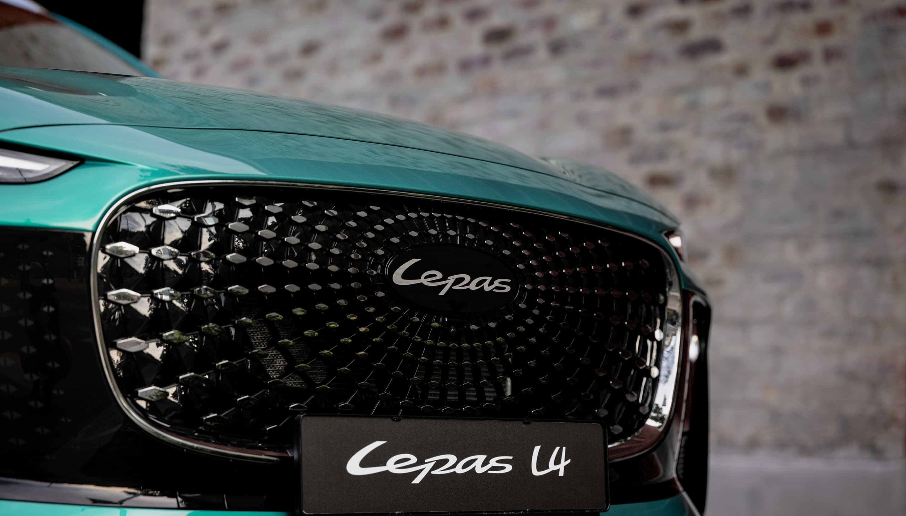 Lepas L4 Front Grill