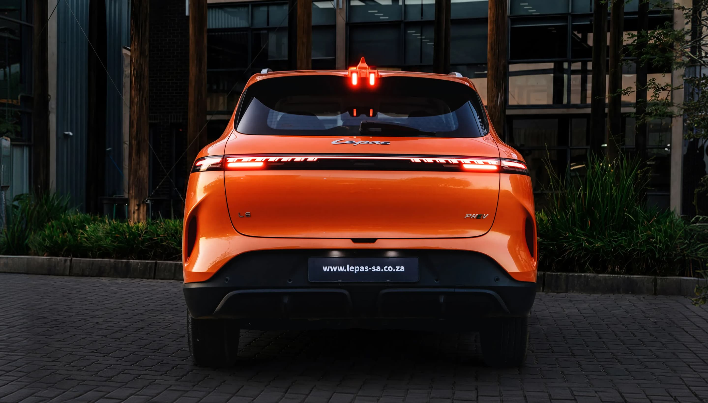 Lepas L6 Rear View